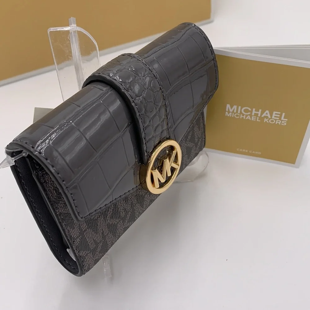 MICHAEL KORS CARMEN MEDIUM FLAP LOGO AND FAUX LEATHER WALLET HEATHER GREY MULTI
